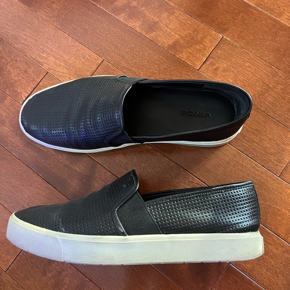 Vince Blair Perforated Black Slip on Sneaker Size 8 - Picture 7 of 7